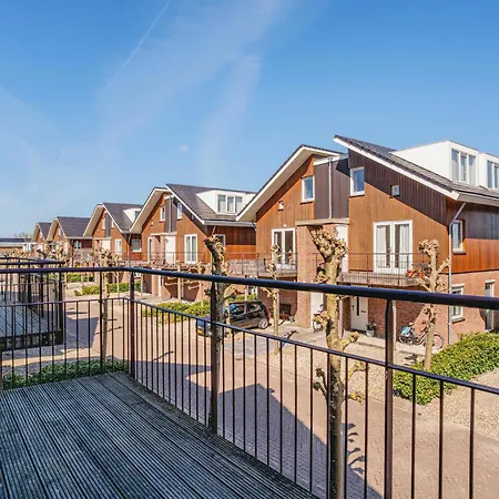 3 Bedroom Pet Friendly In
