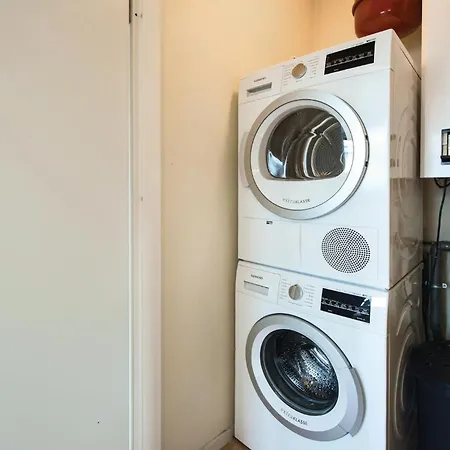3 Bedroom Pet Friendly In